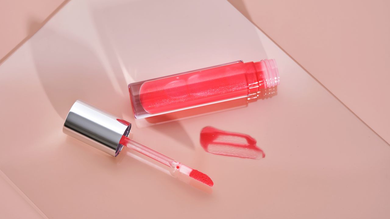 The Evolution of Custom Lip Gloss Tubes in the Beauty Industry