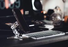 How a MagSafe Phone Stand Can Transform Your Desk Workflow